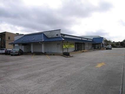 Retail or Office on West Esplanade: 4650 W Esplanade Ave, Metairie, LA 70006